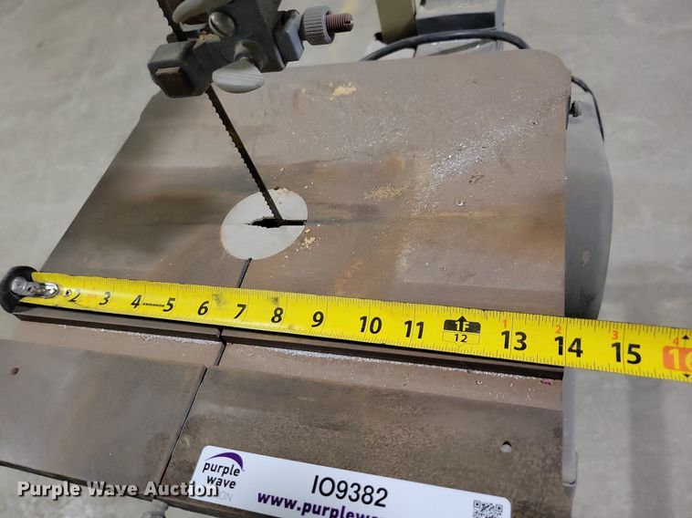 image for item IO9382 Delta 14  band saw