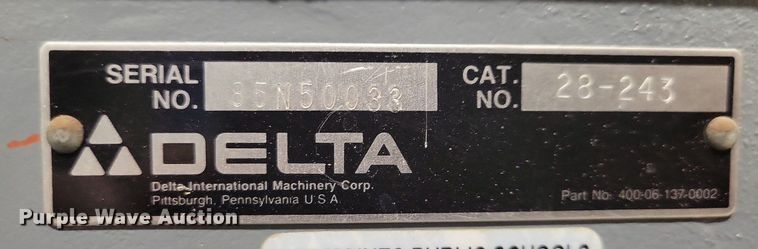 image for item IO9382 Delta 14  band saw