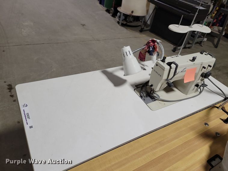 image for item IO9387 Singer  sewing machine