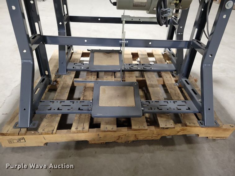 image for item IO9389 Singer 20 U73  sewing machine