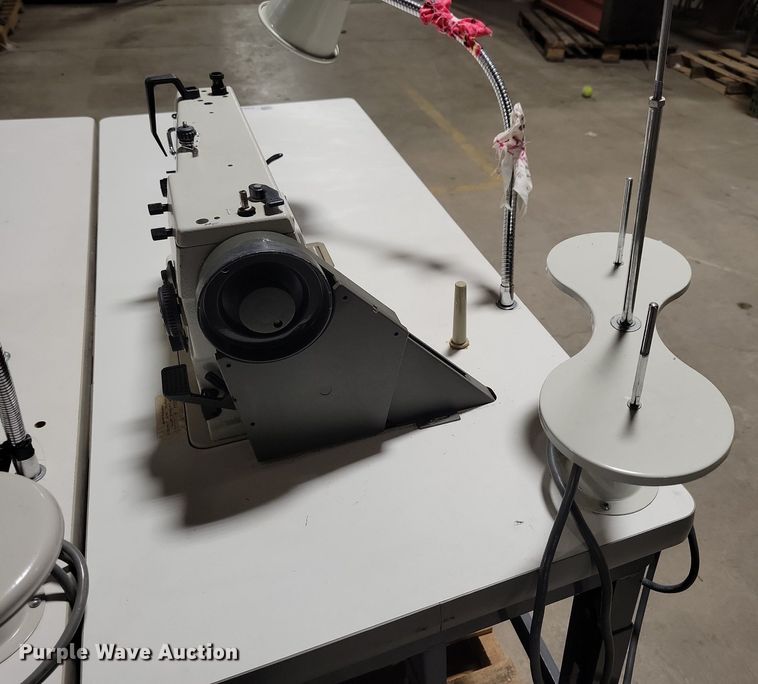 image for item IO9390 Singer 20 U73  sewing machine