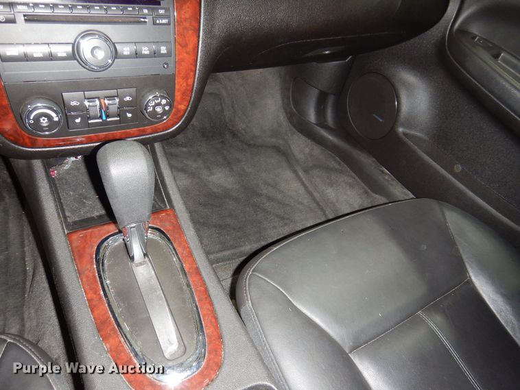 image for item IO9409 2010 Chevrolet Impala LT