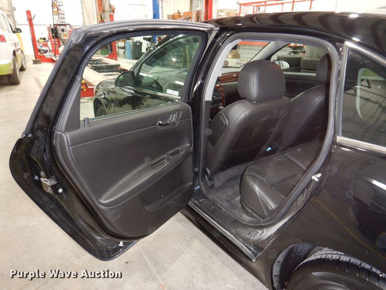 image for item IO9409 2010 Chevrolet Impala LT