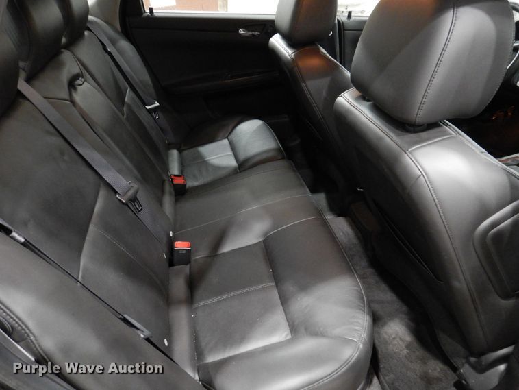 image for item IO9409 2010 Chevrolet Impala LT