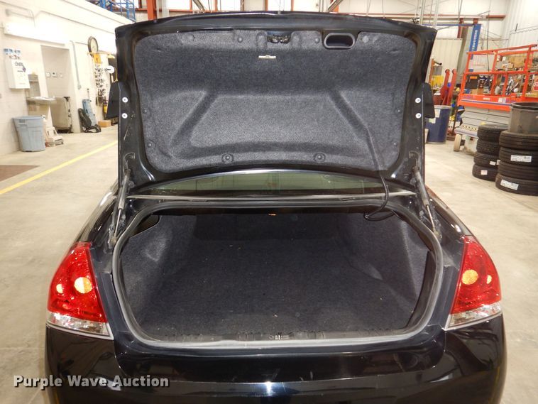 image for item IO9409 2010 Chevrolet Impala LT