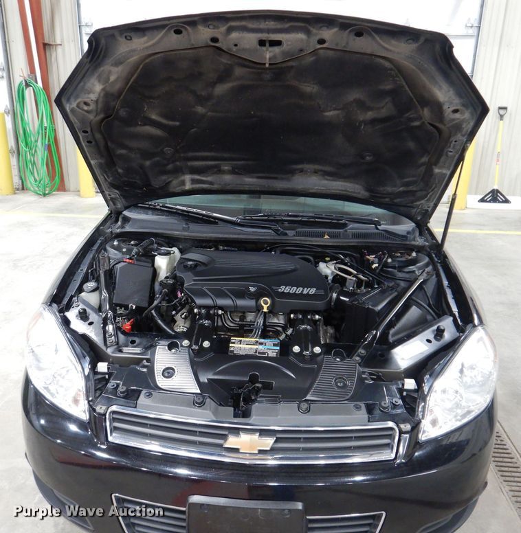image for item IO9409 2010 Chevrolet Impala LT
