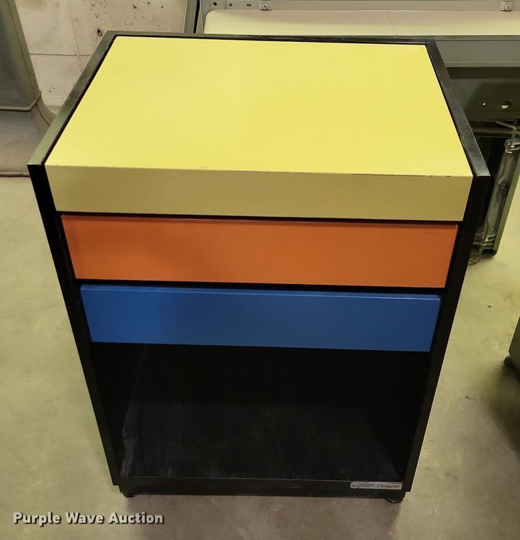 image for item IO9410 Office supplies and equipment