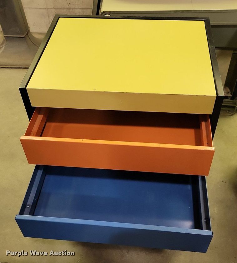 image for item IO9410 Office supplies and equipment