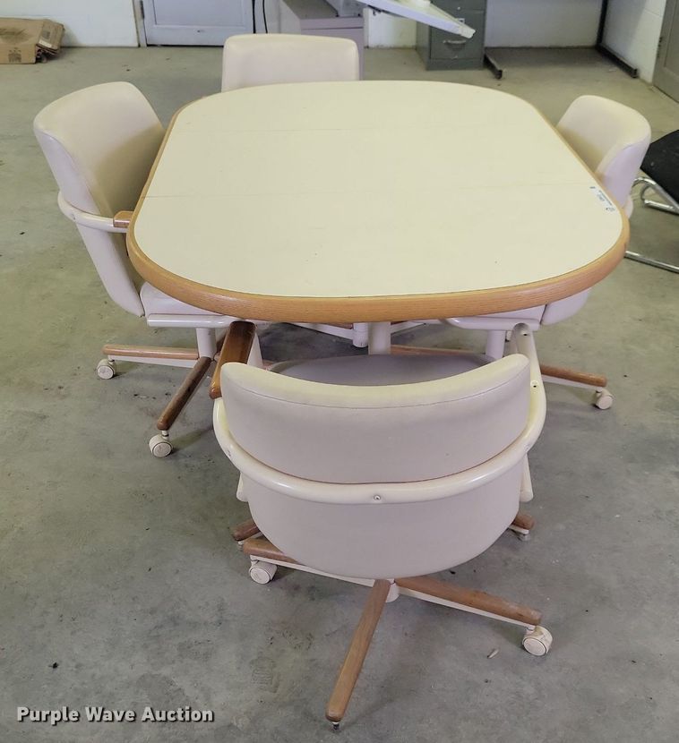 image for item IO9412 Office supplies and equipment