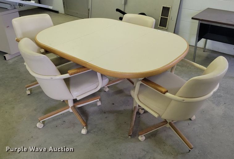 image for item IO9412 Office supplies and equipment