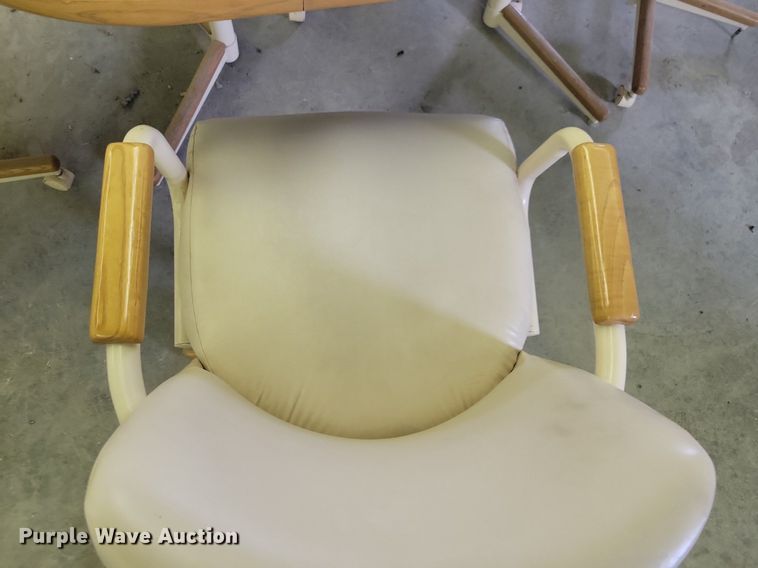 image for item IO9412 Office supplies and equipment