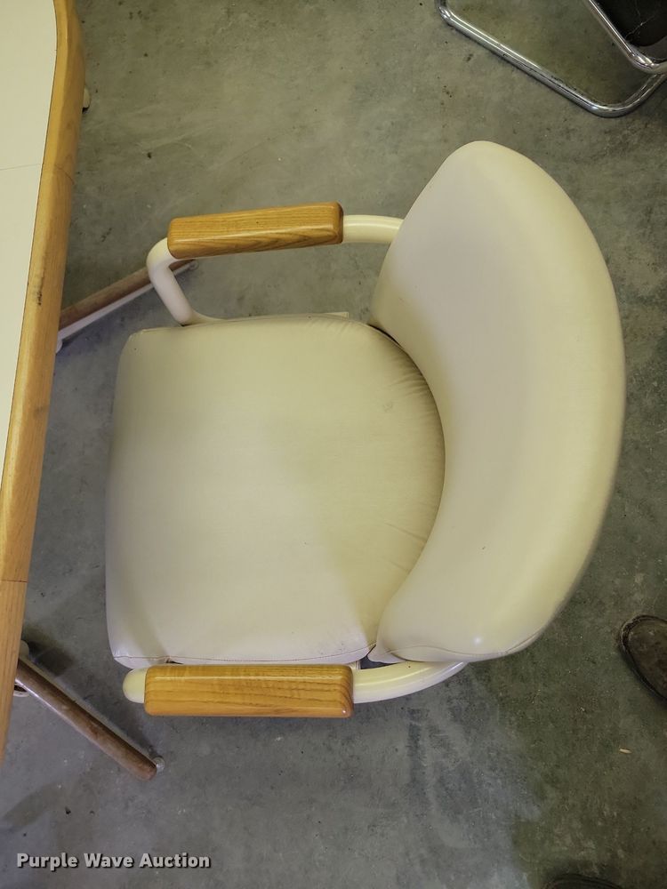 image for item IO9412 Office supplies and equipment