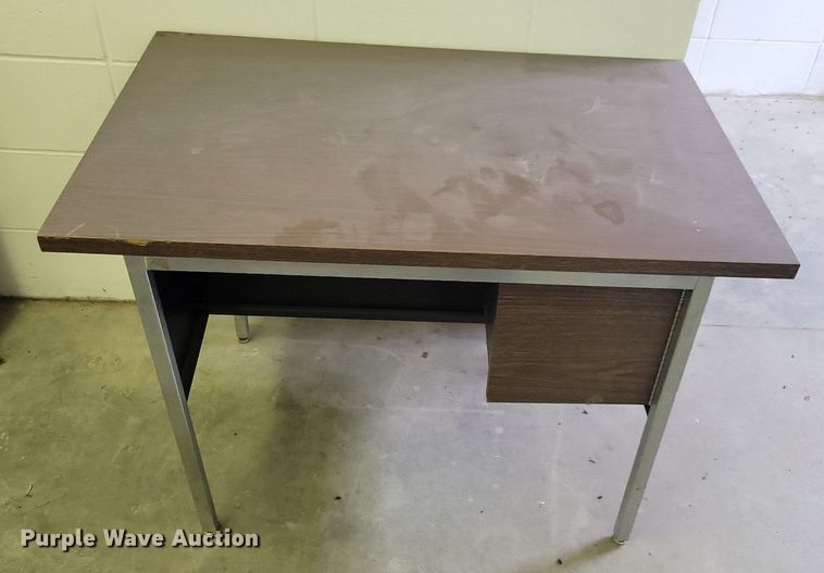 image for item IO9412 Office supplies and equipment