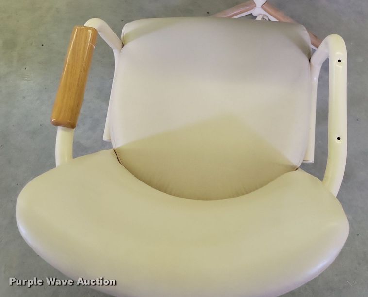 image for item IO9412 Office supplies and equipment