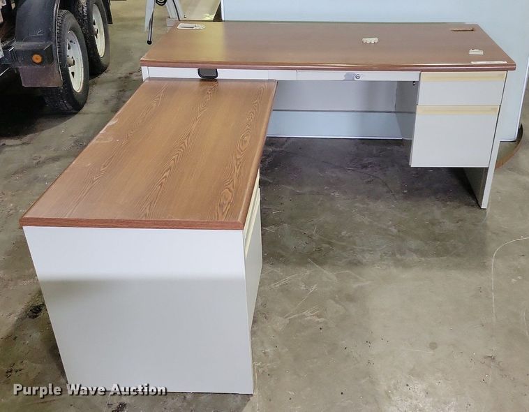 image for item IO9413 Office supplies and equipment