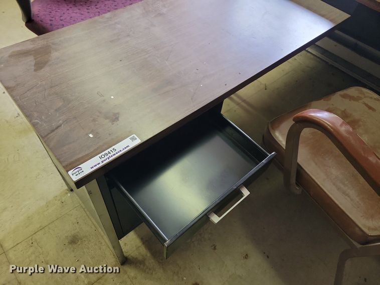 image for item IO9415 Office supplies and equipment