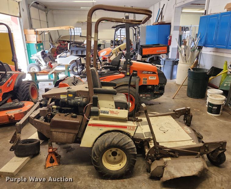 image for item JB9560 Grasshopper 721D  ZTR lawn mower