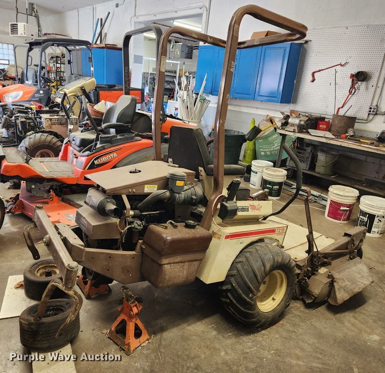 image for item JB9560 Grasshopper 721D  ZTR lawn mower