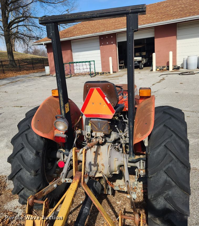 image for item JB9561 1995 Massey Ferguson 240  tractor