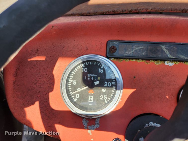 image for item JB9561 1995 Massey Ferguson 240  tractor