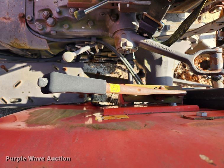 image for item JB9561 1995 Massey Ferguson 240  tractor