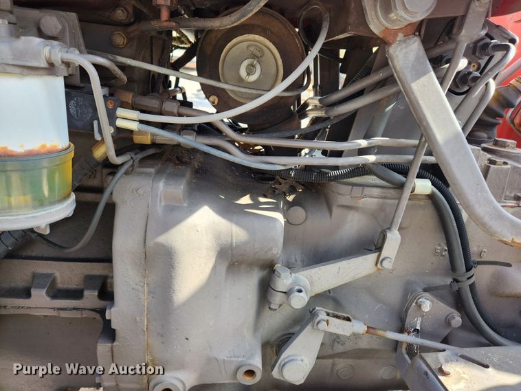 image for item JB9561 1995 Massey Ferguson 240  tractor