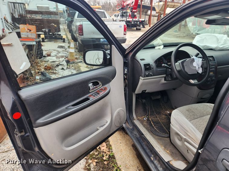 image for item JB9562 2008 Chevrolet Uplander  van