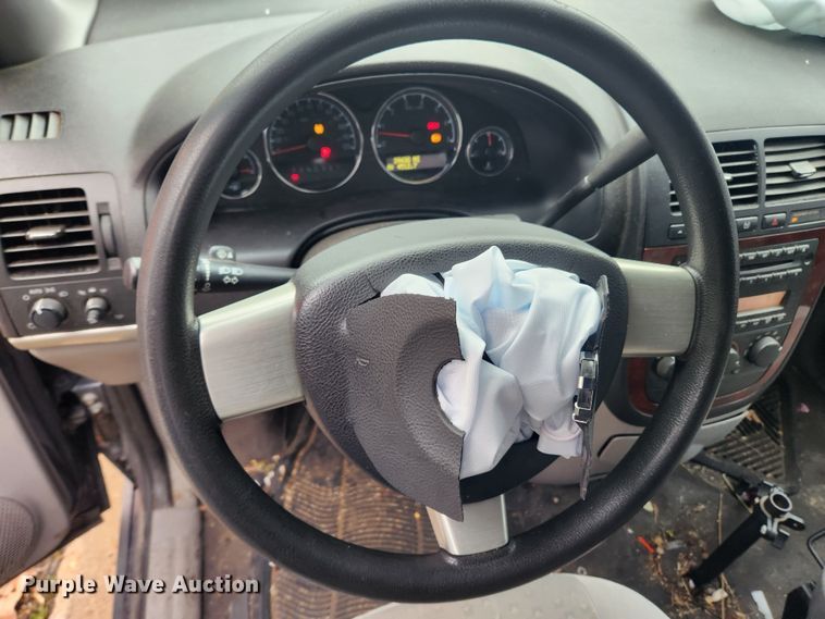 image for item JB9562 2008 Chevrolet Uplander  van