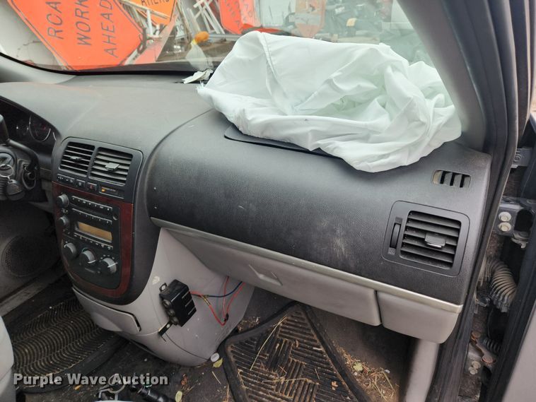 image for item JB9562 2008 Chevrolet Uplander  van