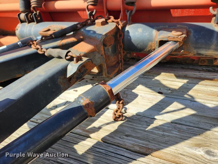 image for item JB9563 2004 GMC C5500  flatbed truck