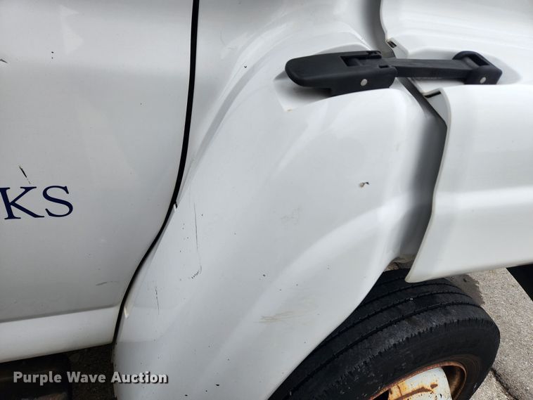 image for item JB9564 2004 GMC C5500  dump flatbed truck