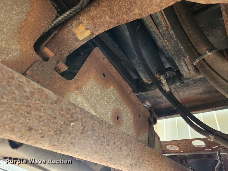 image for item JB9564 2004 GMC C5500  dump flatbed truck