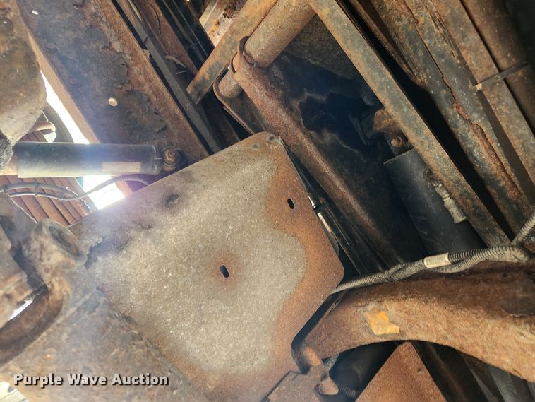 image for item JB9564 2004 GMC C5500  dump flatbed truck