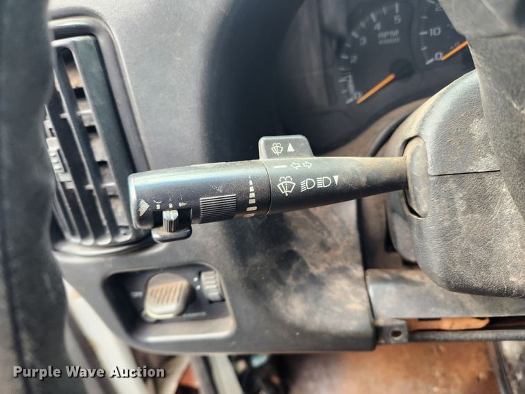 image for item JB9564 2004 GMC C5500  dump flatbed truck