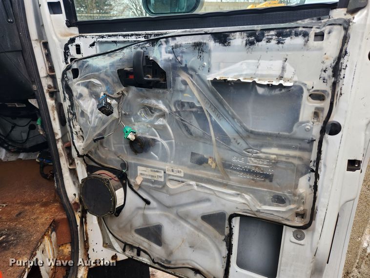 image for item JB9564 2004 GMC C5500  dump flatbed truck