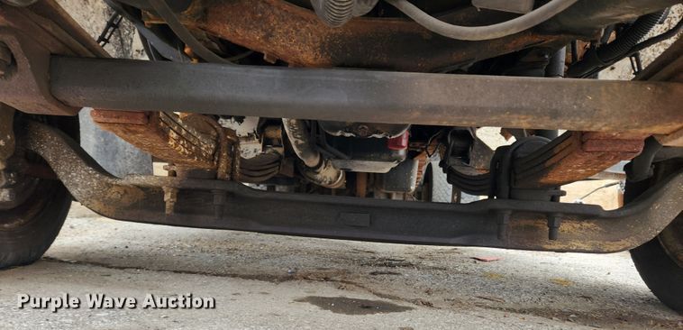 image for item JB9564 2004 GMC C5500  dump flatbed truck