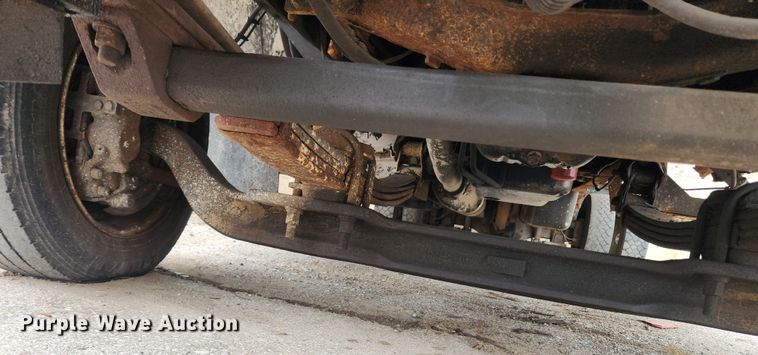 image for item JB9564 2004 GMC C5500  dump flatbed truck