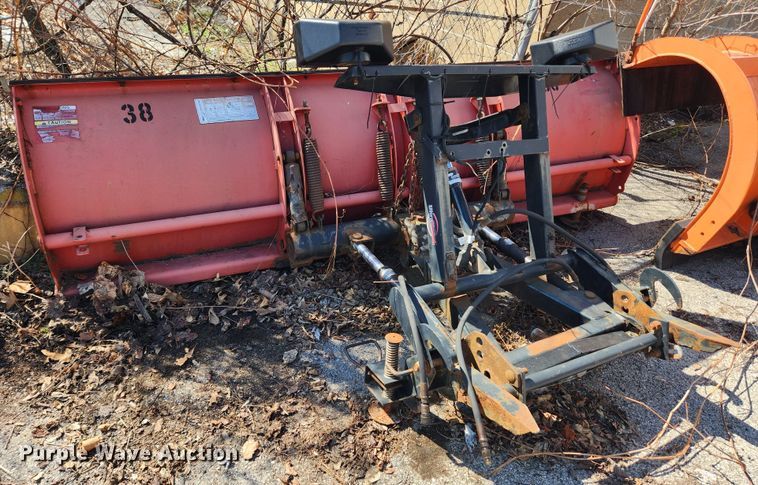 image for item JB9564 2004 GMC C5500  dump flatbed truck