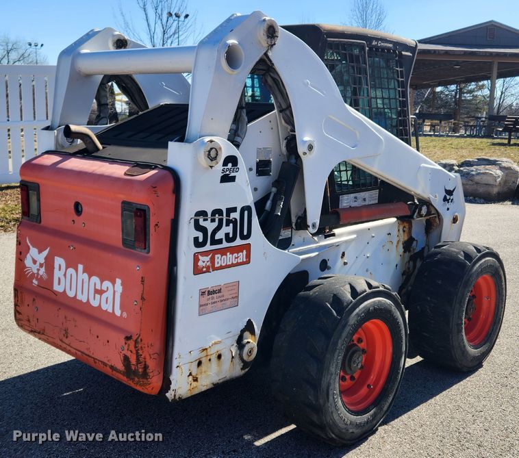 image for item JB9625 2010 Bobcat S250  skid steer loader