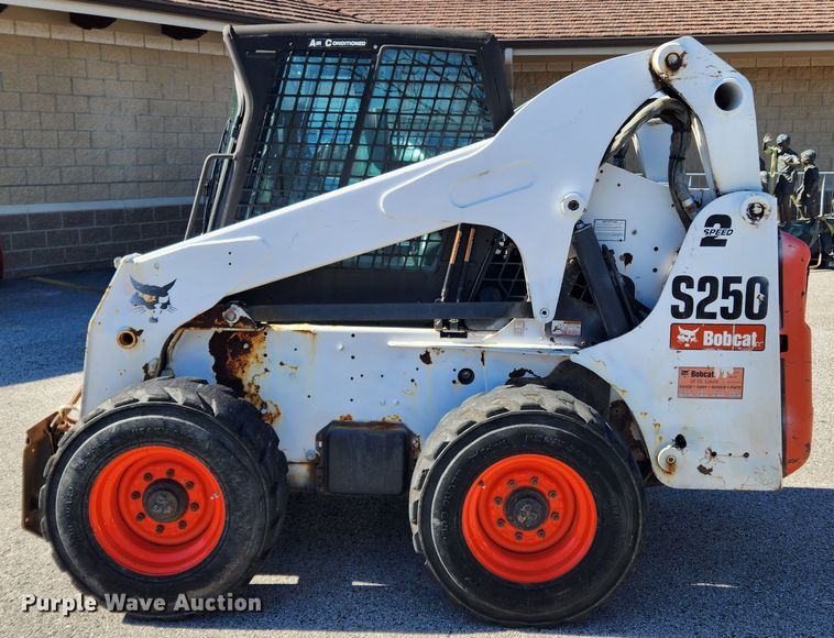 image for item JB9625 2010 Bobcat S250  skid steer loader