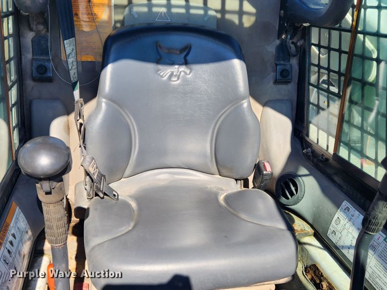 image for item JB9625 2010 Bobcat S250  skid steer loader