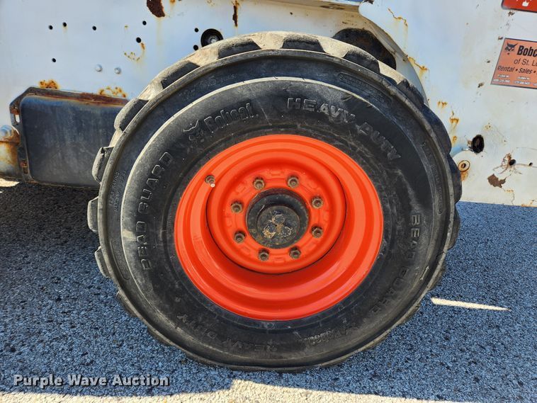 image for item JB9625 2010 Bobcat S250  skid steer loader