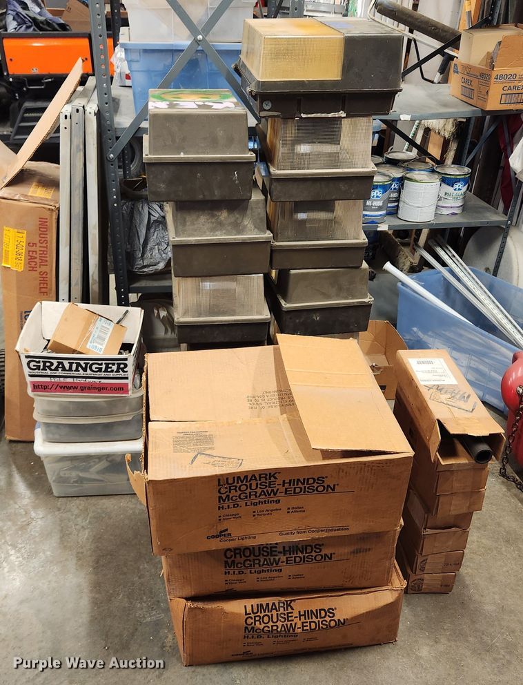 image for item JB9626 (16) pole light fixtures