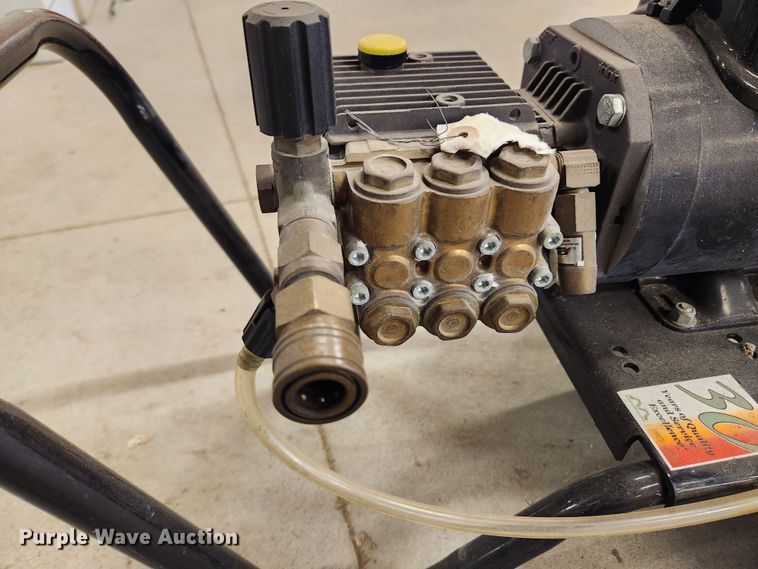 image for item JB9627 Mi-T-M CD-1502  power washer