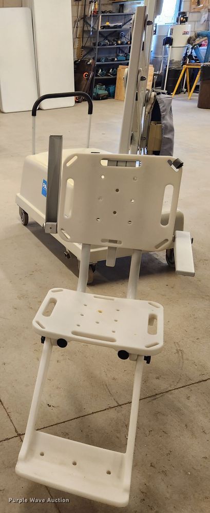 image for item JB9628 S.R. Smith PAL 2  Aquatic lift