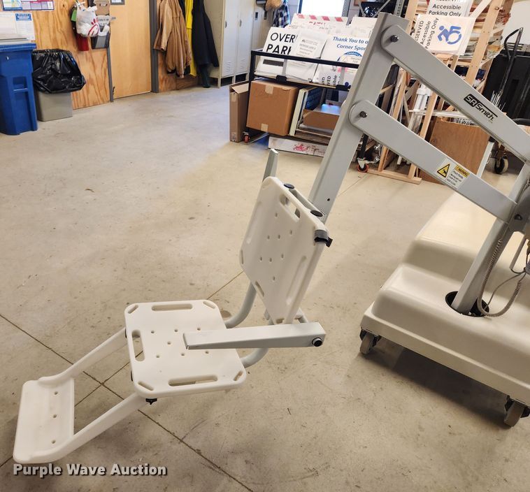 image for item JB9628 S.R. Smith PAL 2  Aquatic lift