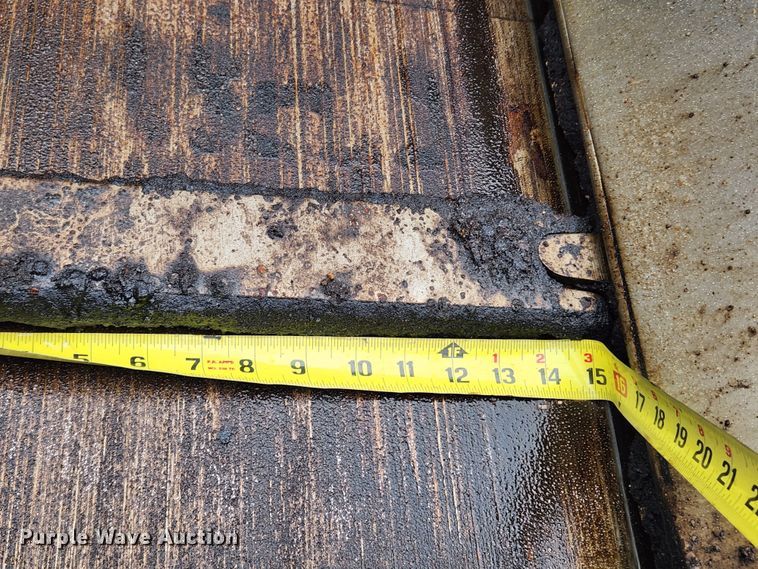 image for item JB9630 2011 Caterpillar AP555E  paver