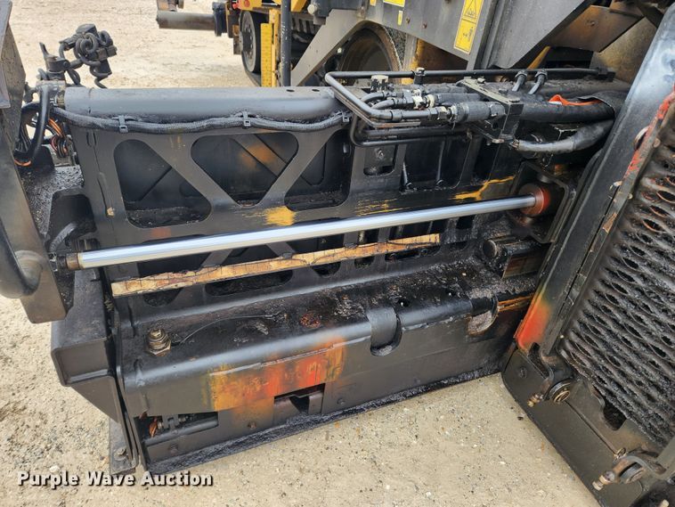 image for item JB9630 2011 Caterpillar AP555E  paver