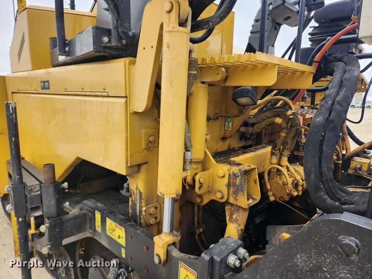 image for item JB9630 2011 Caterpillar AP555E  paver