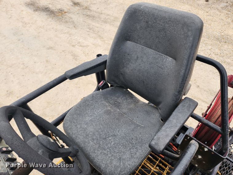 image for item JB9630 2011 Caterpillar AP555E  paver